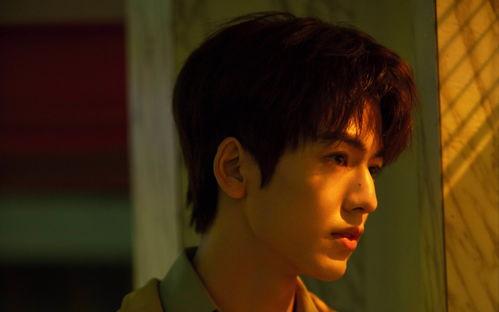 吃瓜娱乐圈张凌赫,娱乐圈的瓜田新秀,星光熠熠的蜕变之路